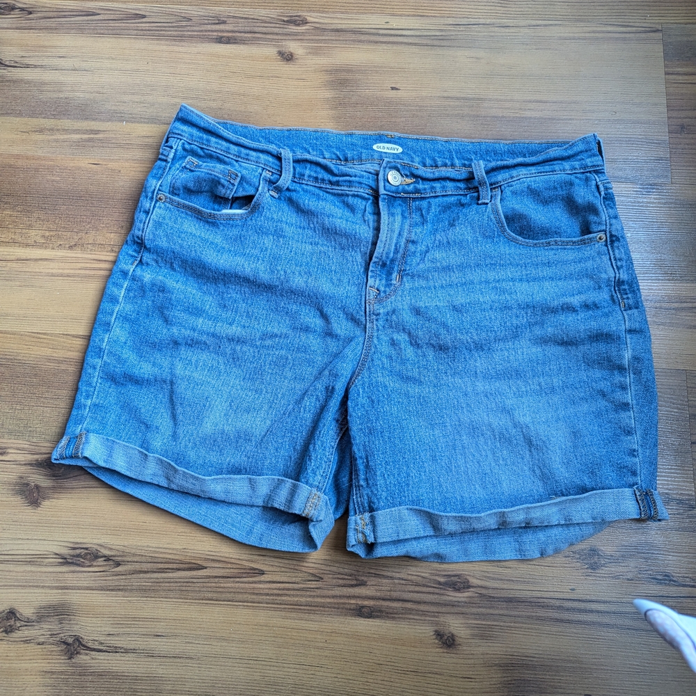 Old Navy Classic Blue Denim Plus Size Women's Shorts